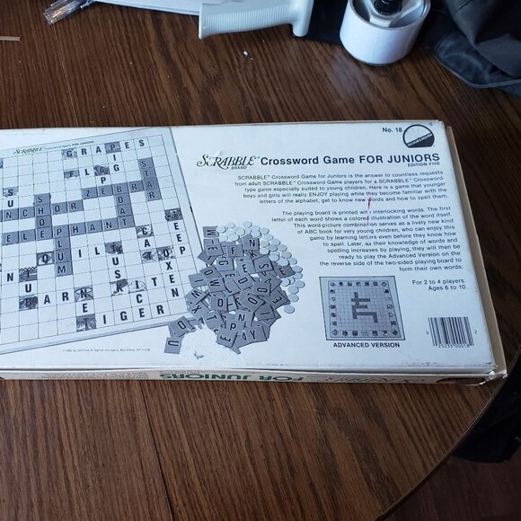 Scrabble For Juniors Board Game, Edition 5 by Selchow & Righter, Vintage 1982 - Picture 8 of 11